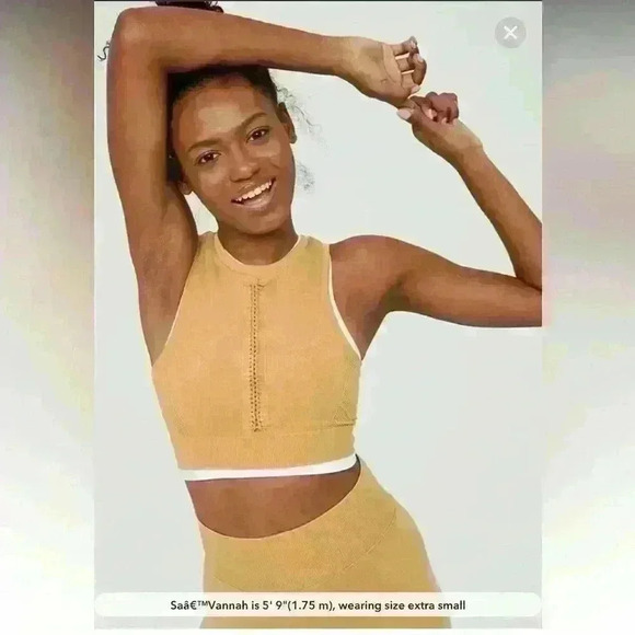 OFFLINE by  Aerie Seamless Macrame Longline Sports Bra - Picture 2 of 7